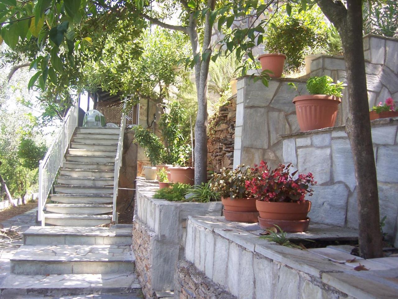 Milina Apartments Exterior photo